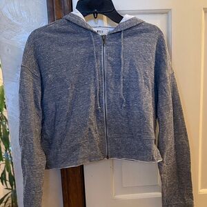 NYTT Light Gray Knit Top